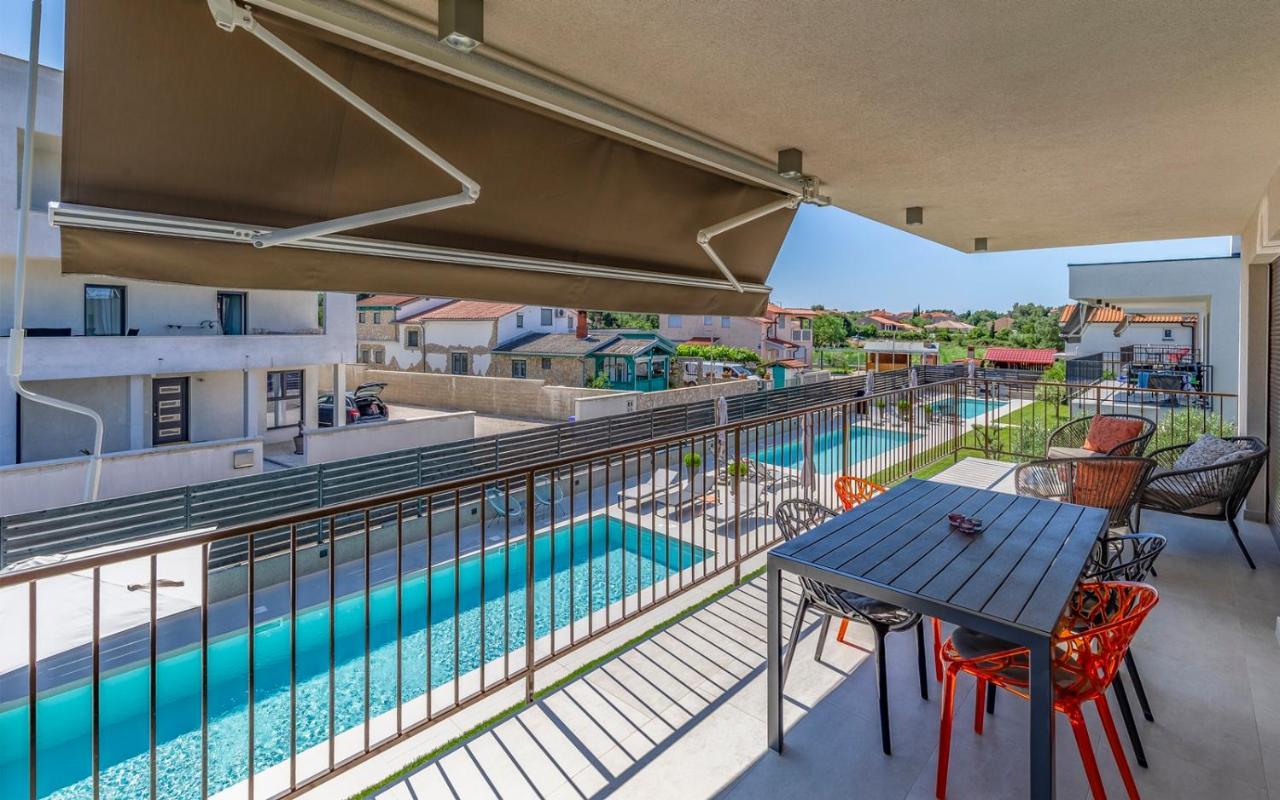 Appartement Ap Caci Mit Pool - Istriensonne 0712-0737 à Medulin Extérieur photo