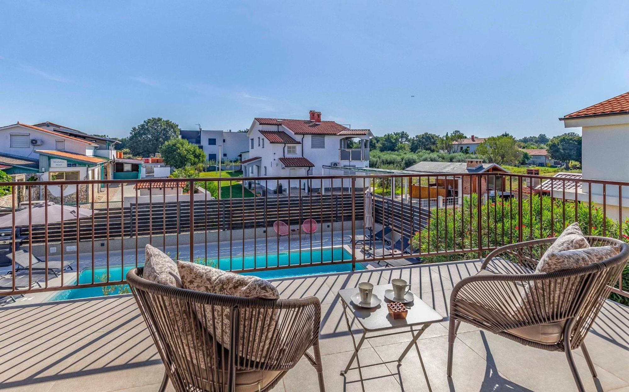 Appartement Ap Caci Mit Pool - Istriensonne 0712-0737 à Medulin Extérieur photo